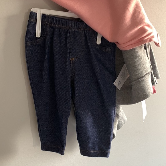 Carter’s Baby Girl NWT 3-piece Outfit Set - Picture 3 of 4